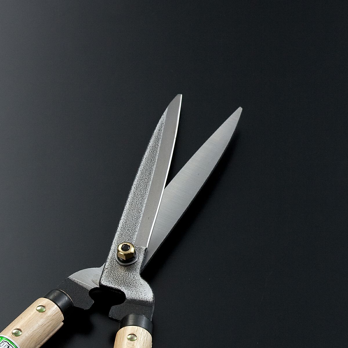 東周作 刈込鋏 180mm 全鋼 細身 長刃仕様 日本製 一般向け 軽量タイプ