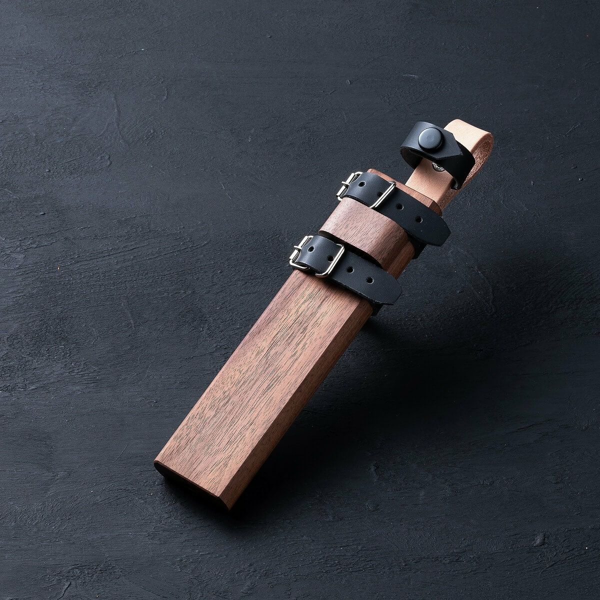 東周作 狩猟用 黒打剣鉈 青紙鋼 直刃5寸 洋漆仕上