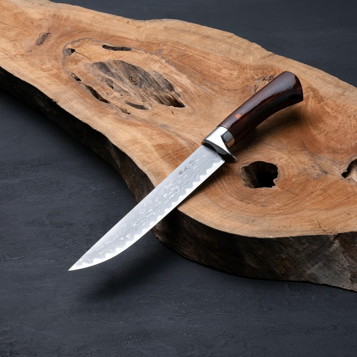 東周作 狩猟用 剣鉈 青紙鋼 ダマスカス模様 乱刃6寸 洋漆仕上