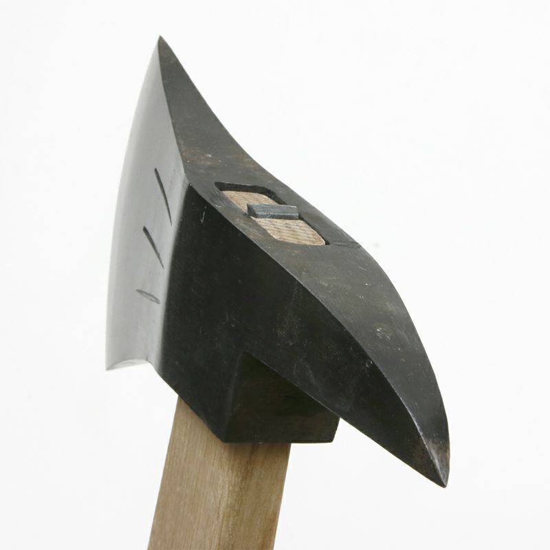 全鋼 ツノ付き消防斧2000ｇ柄付 カバー付き 斧頭