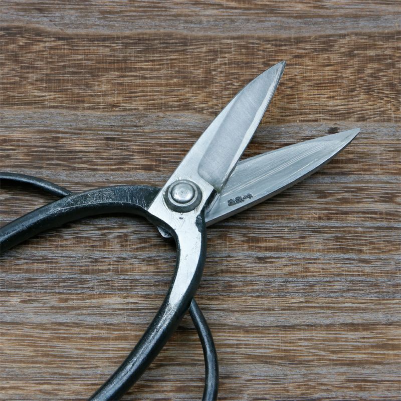 佐保 植木屋鋏 名古屋型 2寸8分刃 青紙鋼 カシメ止め 総手造り鍛造品 刃開き