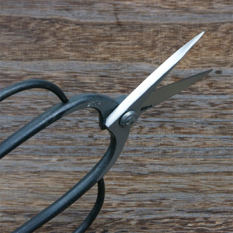 佐保 植木屋鋏 津島型 3寸刃 青紙鋼 カシメ止め 総手造り鍛造品 斜め