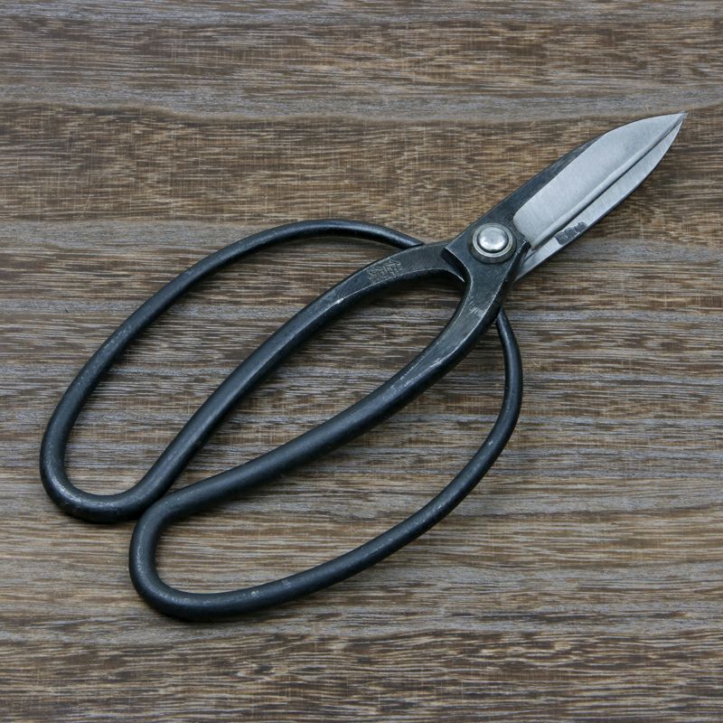 佐保 植木屋鋏 久留米型 2寸8分刃 青紙鋼 カシメ止め 総手造り鍛造品 全体