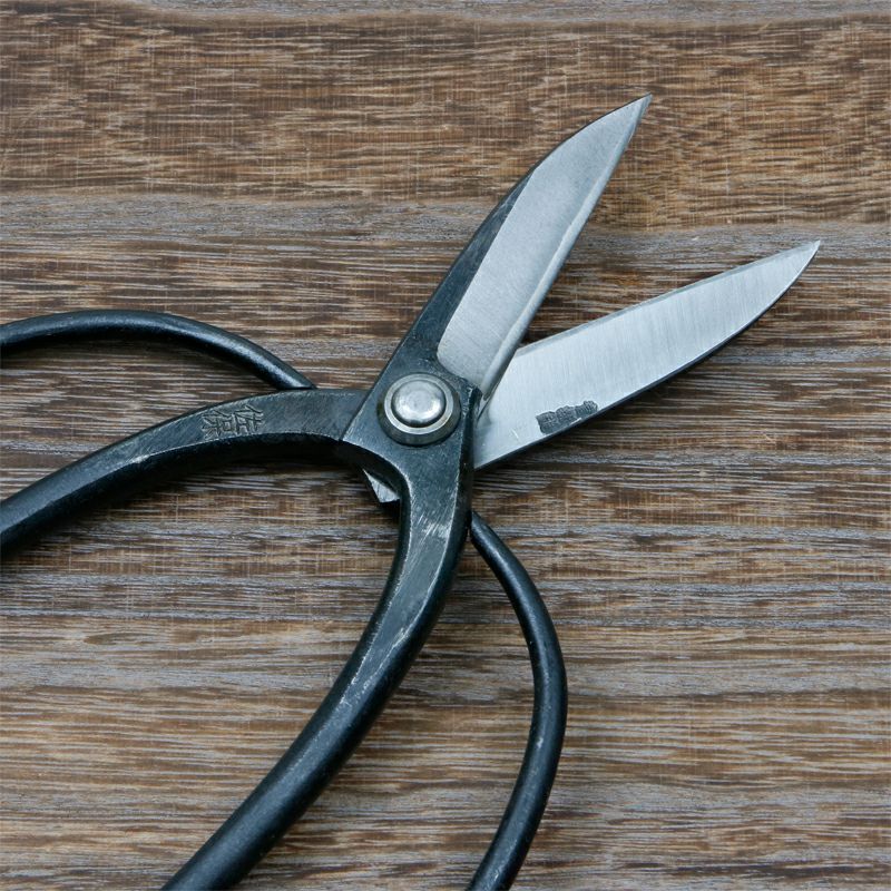 佐保 植木屋鋏 久留米型 2寸8分刃 青紙鋼 カシメ止め 総手造り鍛造品 刃開き