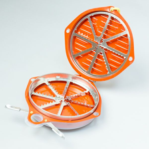 児玉 防虫セット パワー森林香 赤函 30巻入 携帯防虫器セット