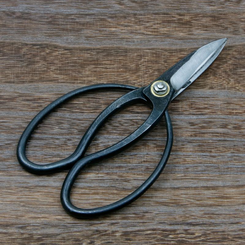 佐保 大久保鋏 3寸刃 青紙鋼 ネジ止め 総手造り鍛造品 全体