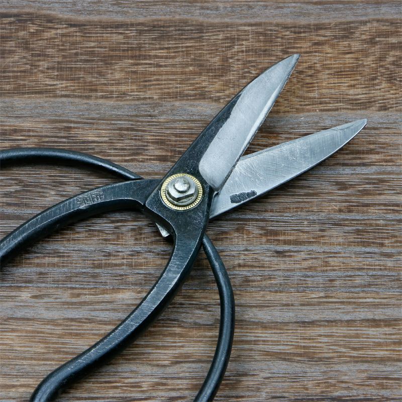 佐保 大久保鋏 3寸刃 青紙鋼 ネジ止め 総手造り鍛造品 刃開き