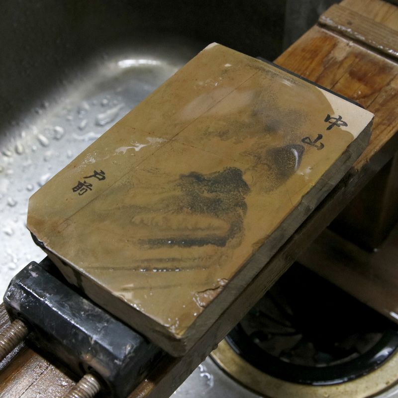 京都 天然砥石 中山 赤ピン 戸前2 仕上げ砥石 砥ぎ汁