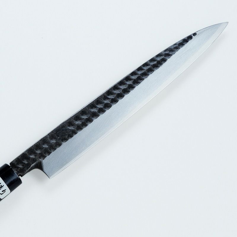 柳刃包丁 片刃 210mm 青紙2号 黒打ち槌目仕上げ カスミ研 桜柄 刺身包丁