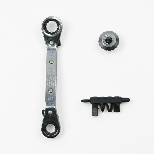 ドライバーレンチ