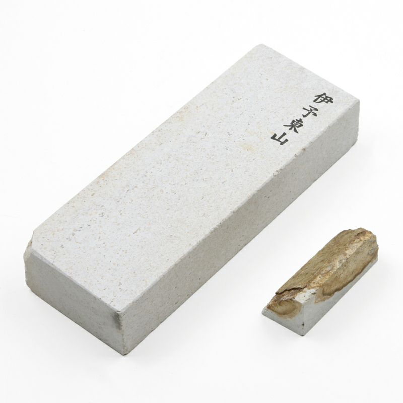天然砥石 伊予砥石 楽天市場】天然砥石原石タイプ 木目 伊予砥 伊予銘砥 愛媛県砥部町産