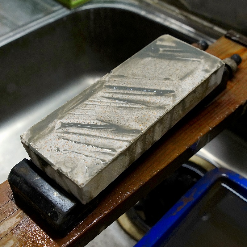 愛媛天然砥石 伊予東山1 中仕上げ用砥石 砥ぎ汁