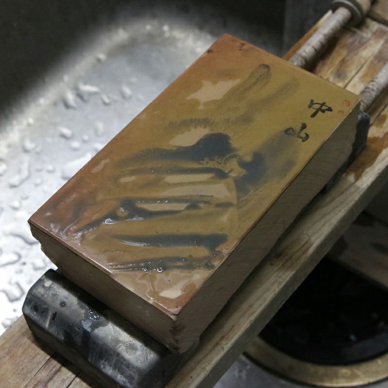 京都 天然砥石 中山 赤ピン7 仕上げ砥石 砥ぎ汁