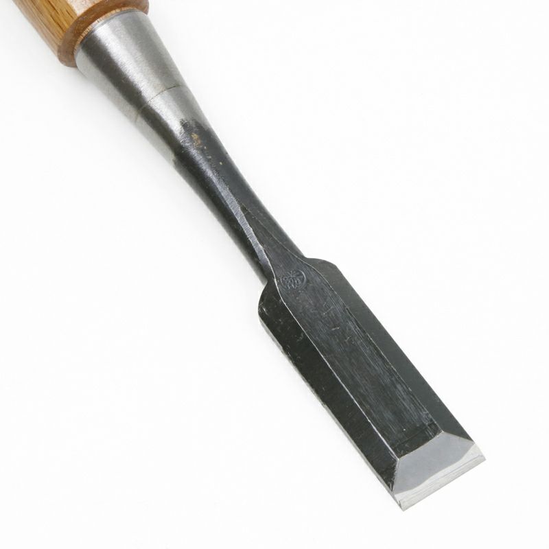 追入鑿 21mm 特殊刃物鋼 樫柄 一般向け上級品 切先