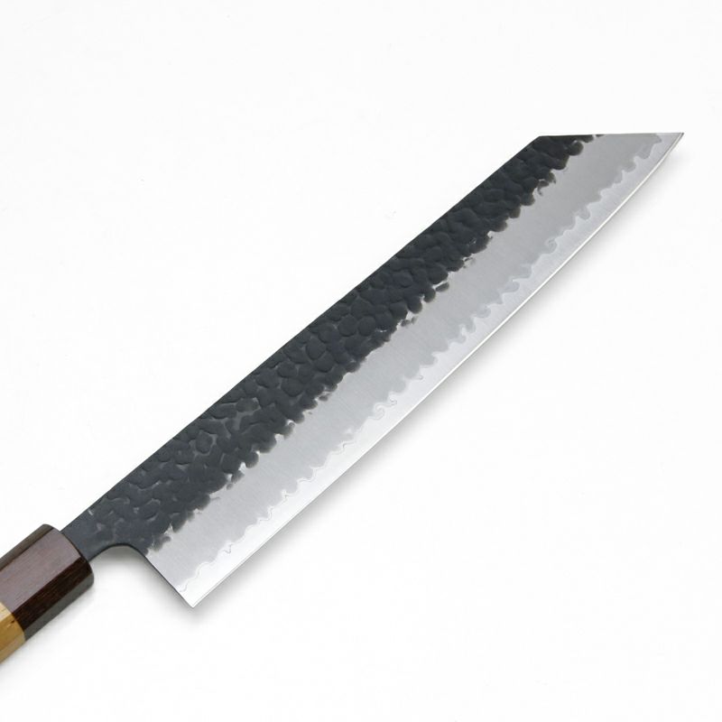 和牛刀 両刃 240mm 切付型 青紙スーパー 割込み 黒打ち仕上げ 槌目模様 ケヤキ柄 刃先