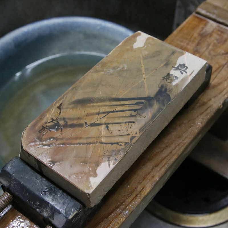 京都 天然砥石 奥殿 戸前1 砥ぎ汁