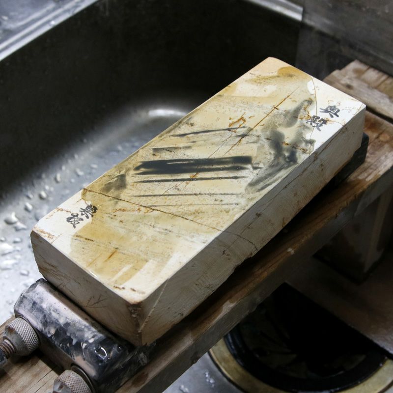 京都 天然砥石 奥殿 巣板3 仕上げ砥石 砥ぎ汁